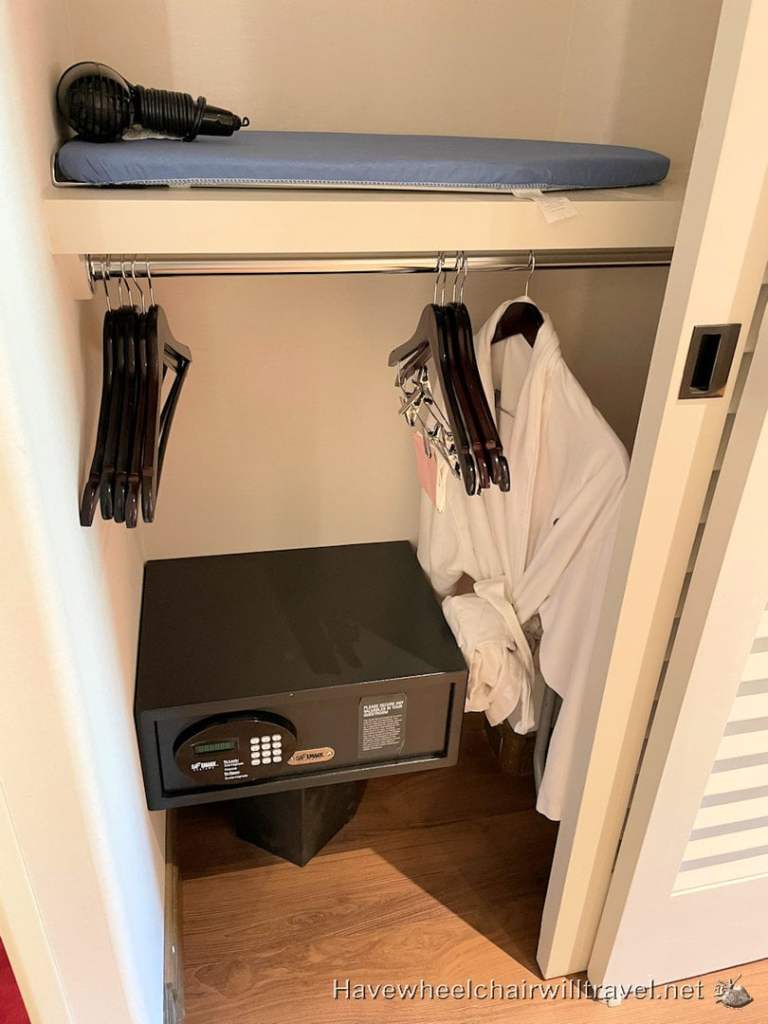 Sheraton Wild Horse Pass - accessible Phoenix Arizona - Have Wheelchair Will Travel