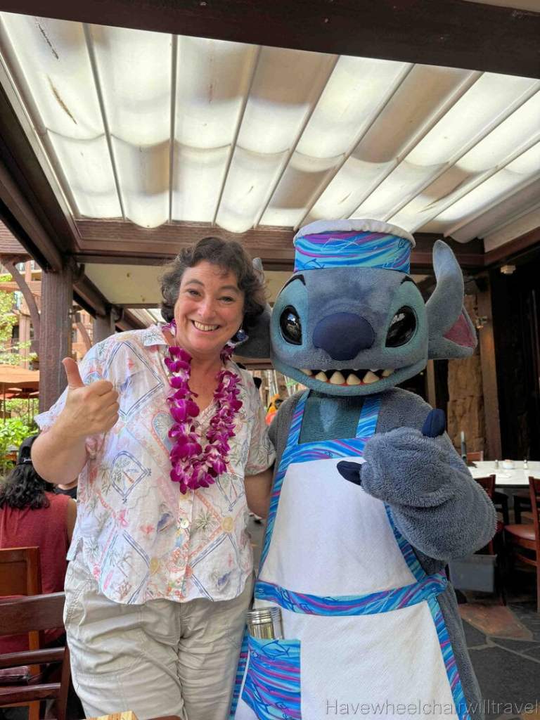 Disney Aulani Resort character breakfast & resort review