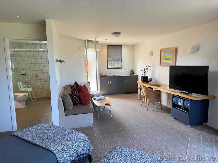 Edge of the Bay Resort review - Have Wheelchair Will Travel