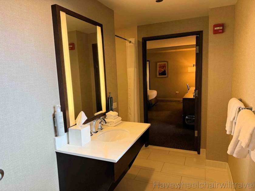 Hilton Chicago Hotel review - Have Wheelchair Will Travel