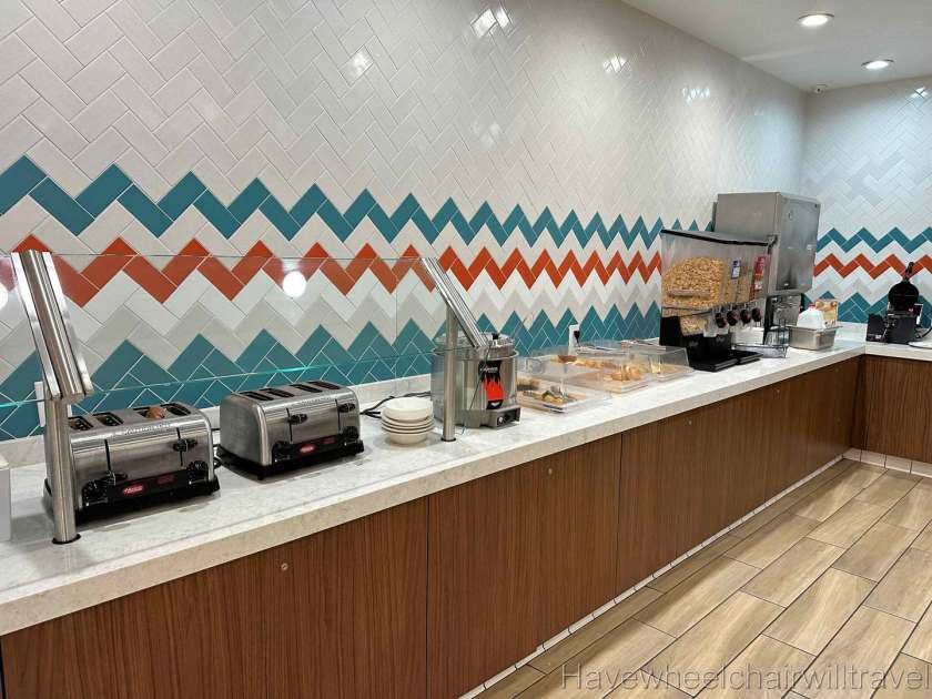 Clementine Hotel & Suites Anaheim - hotel review - Have Wheelchair Will Travel