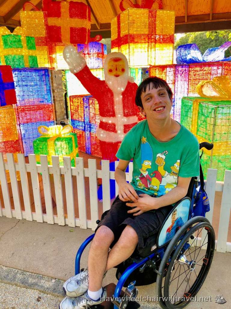 Hunter Valley Gardens Christmas Light Spectacular - Have Wheelchair Will Travel