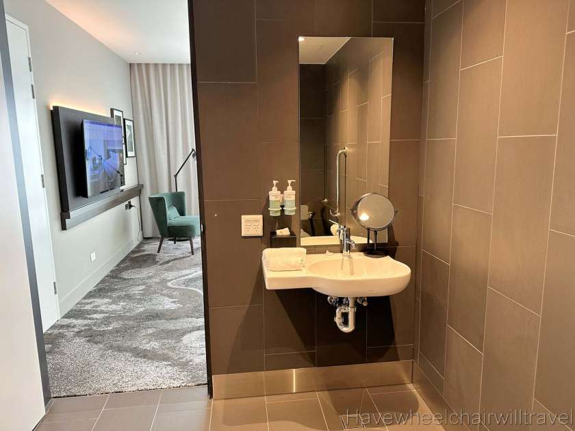 Novotel & ibis Styles Melbourne Airport review - Have Wheelchair Will Travel