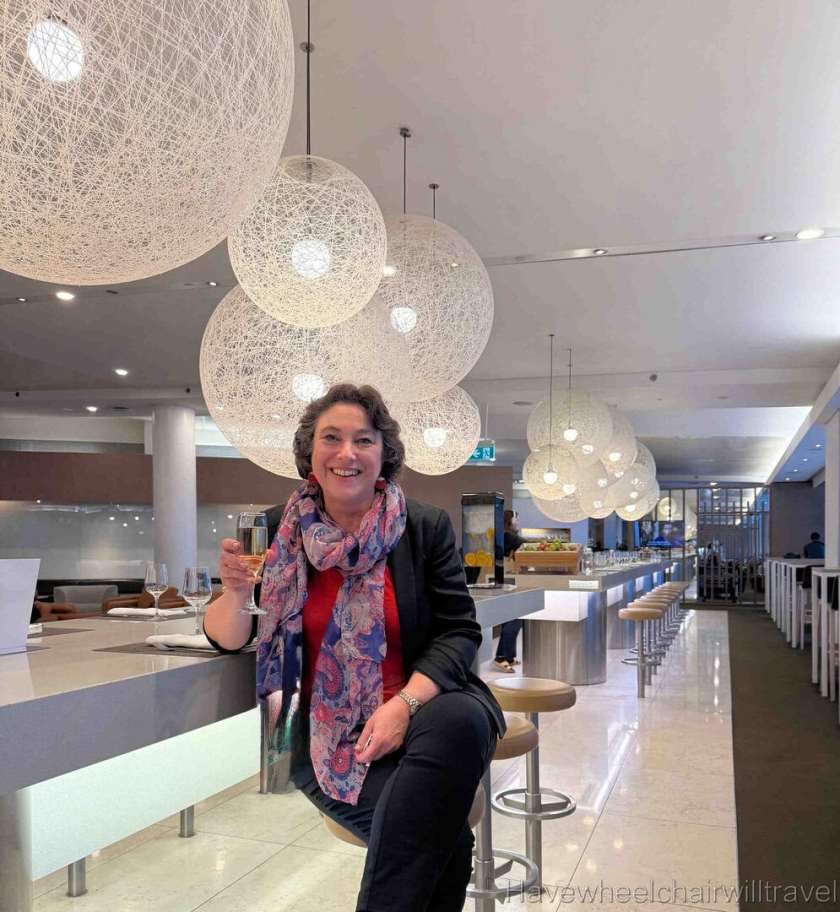 Review - Qantas International Business Class Lounge, Sydney - Have Wheelchair Will Travel