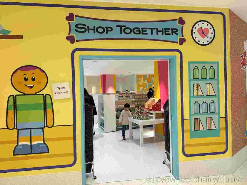 Toy Story Hotel Tokyo Disney - Have Wheelchair Will T